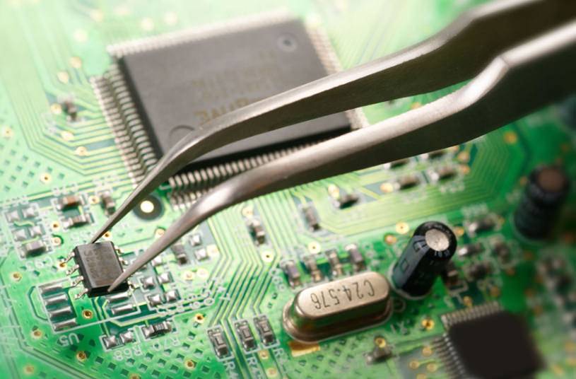 Electronic Ballast Repair: Replacement and Re-Soldering Techniques After Circuit Board Component Burnout