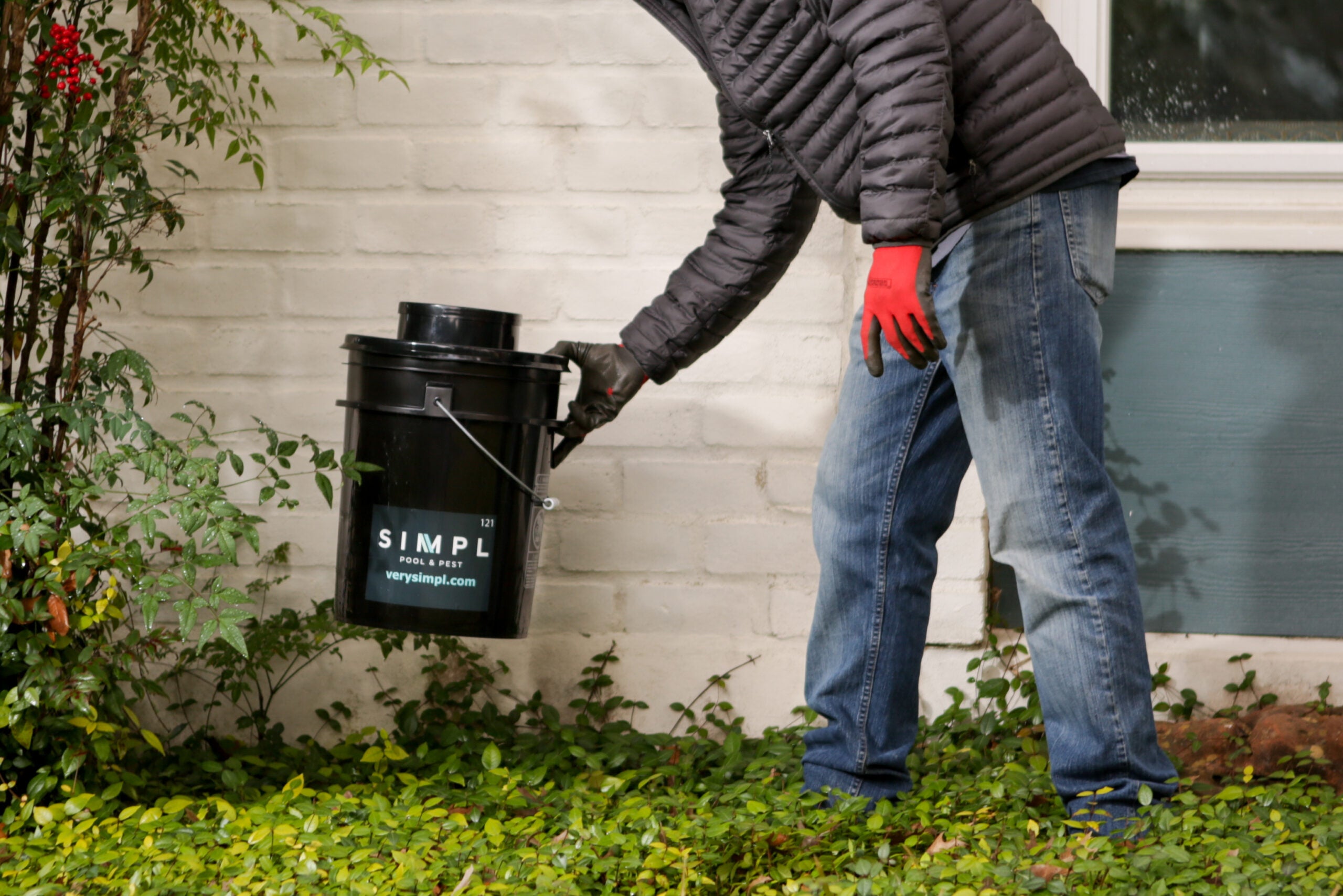 Just 5 Minutes a Week: How to Keep Your Backyard Mosquito Control System Running Efficiently All Summer